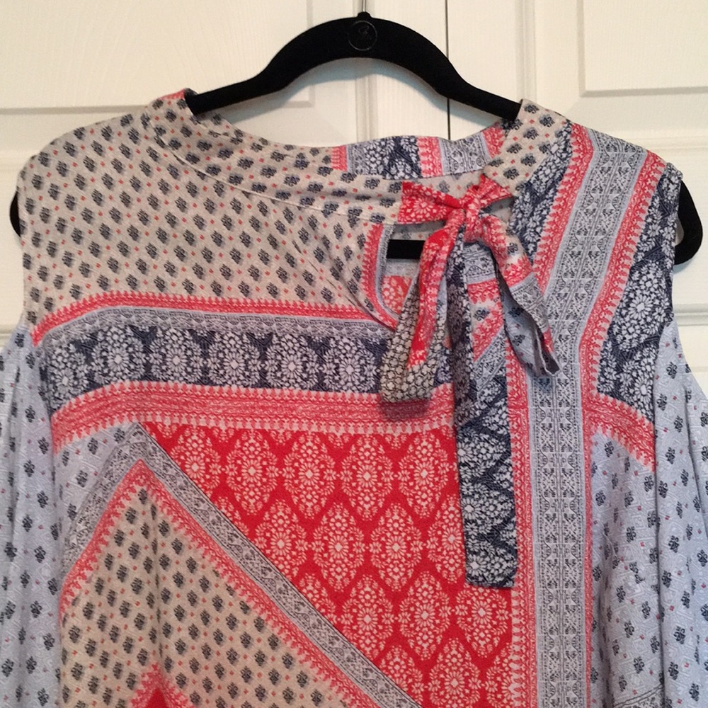 Chico’s size 3 cold-shoulder blouse